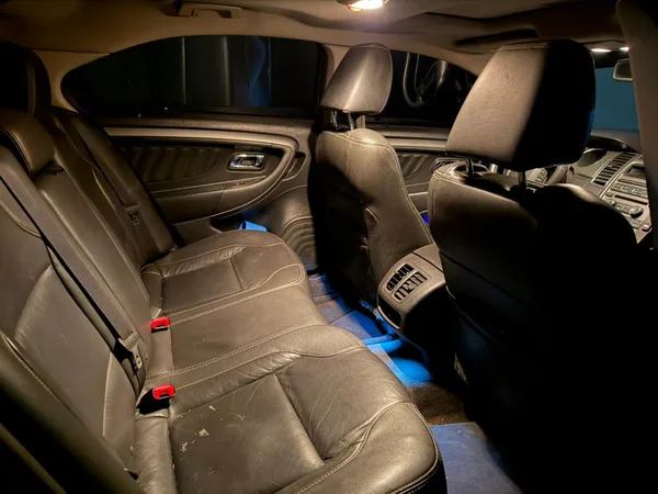 Cars for sale in uae Ford Taurus