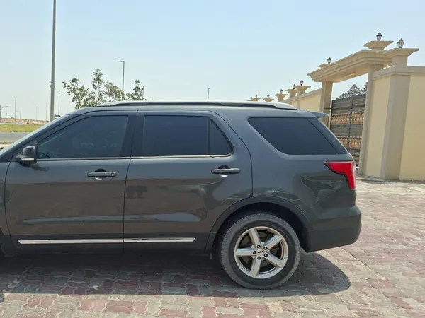 Cars for sale in uae Ford Explorer