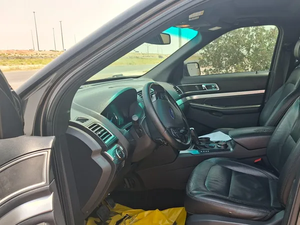 Cars for sale in uae Ford Explorer