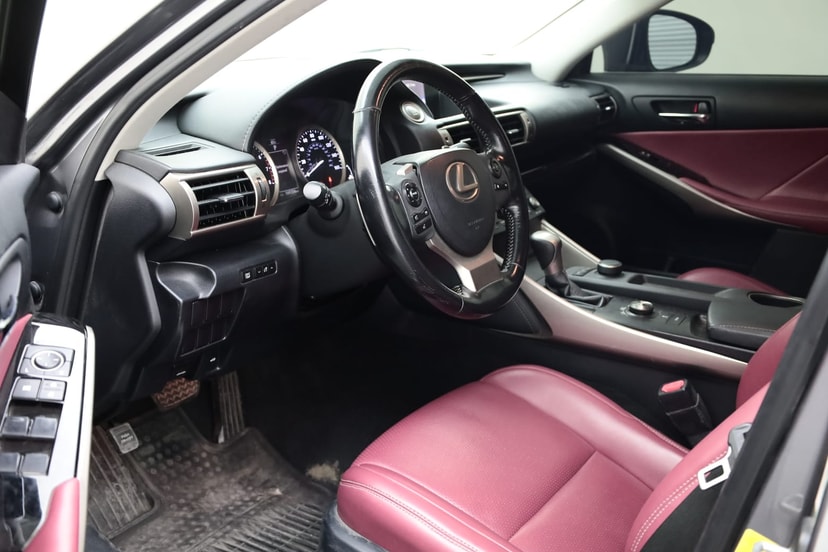 Cars for sale in uae Lexus LS