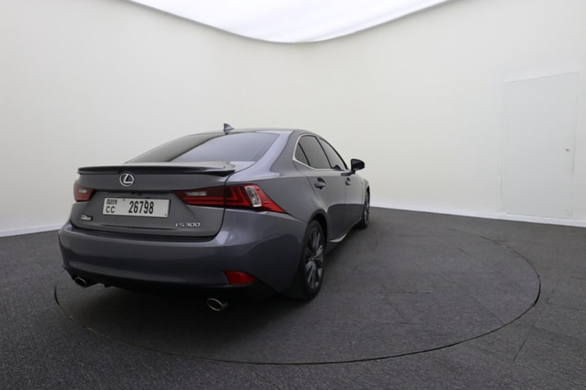 Cars for sale in uae Lexus LS