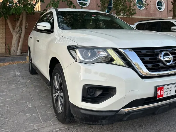 Cars for sale in uae Nissan Pathfinder