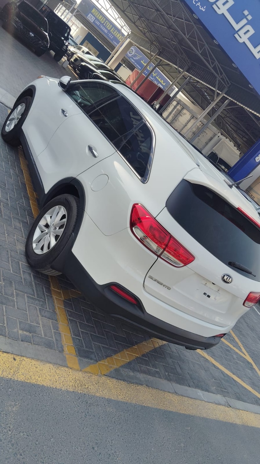 Cars for sale in uae Kia Sorento