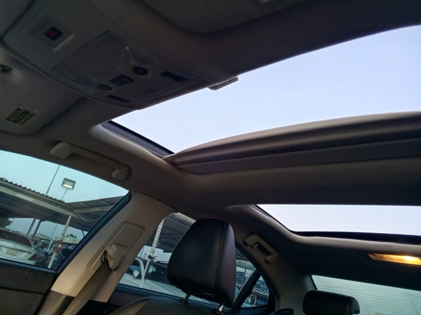 Cars for sale in uae Lexus ES