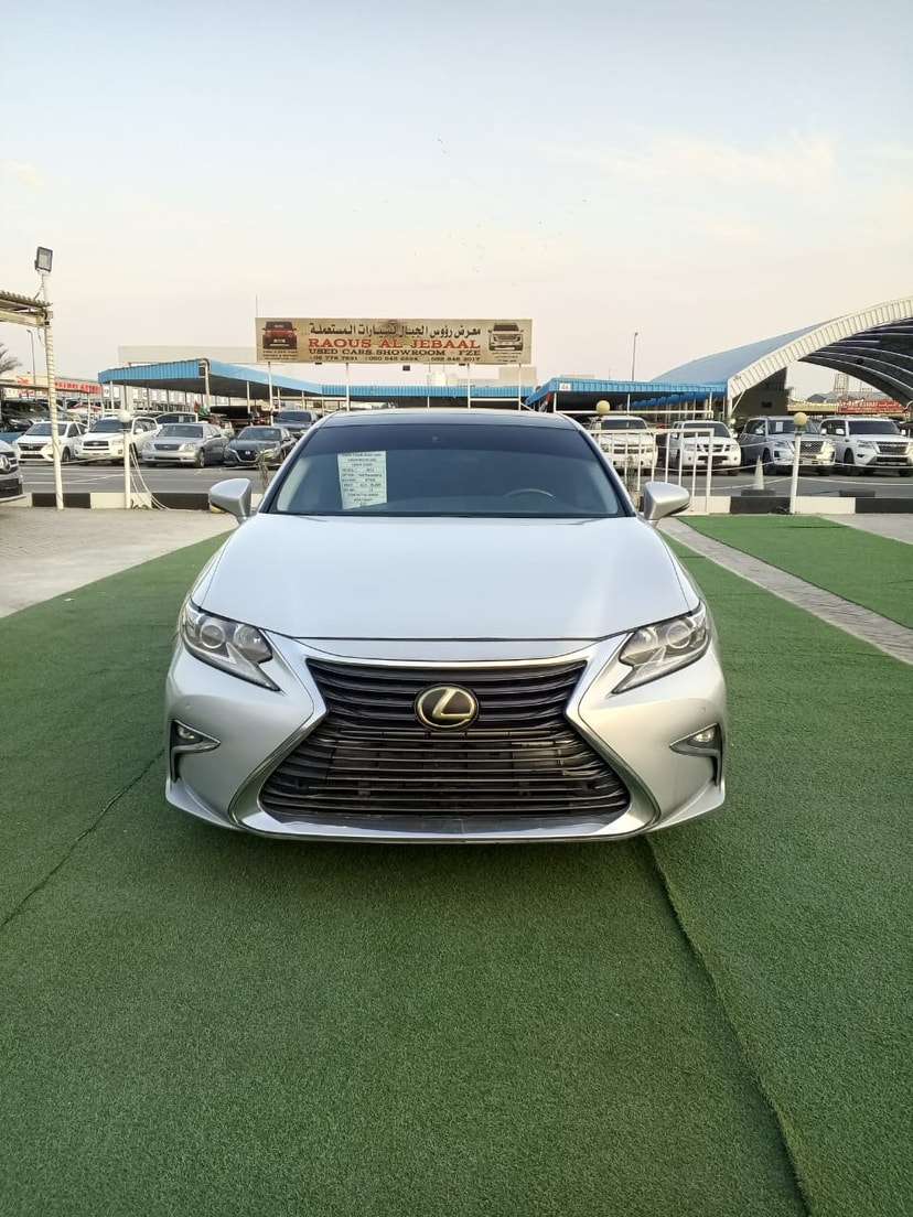 Cars for sale in uae Lexus ES