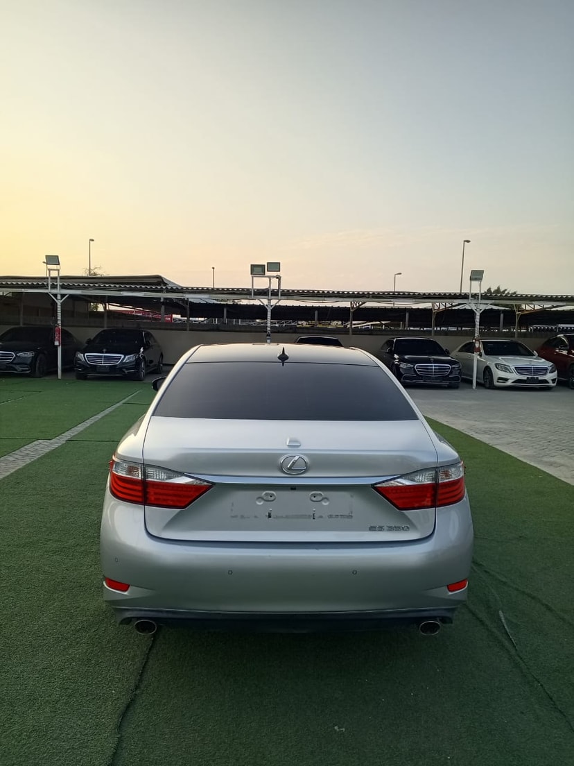 Cars for sale in uae Lexus ES