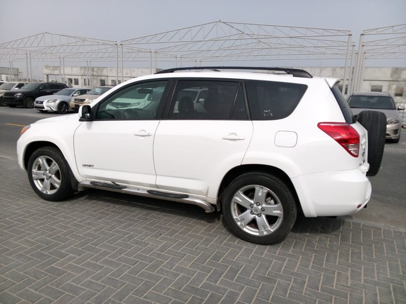 Cars for sale in uae Toyota Rav 4