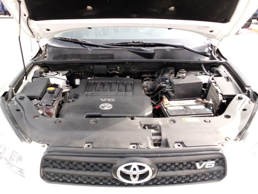 Cars for sale in uae Toyota Rav 4