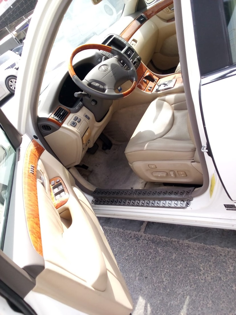 Cars for sale in uae Lexus LS