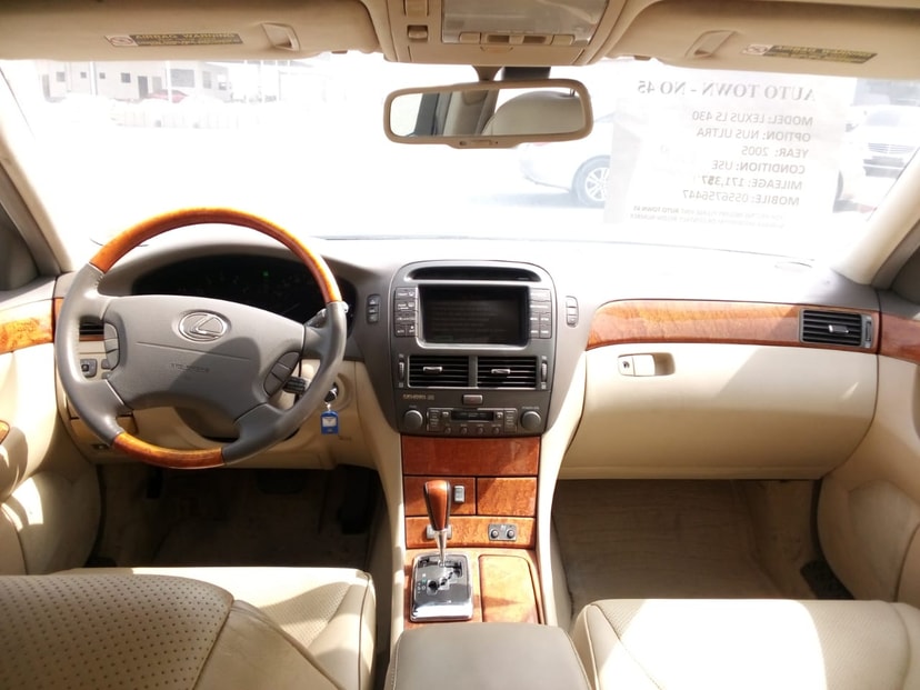 Cars for sale in uae Lexus LS