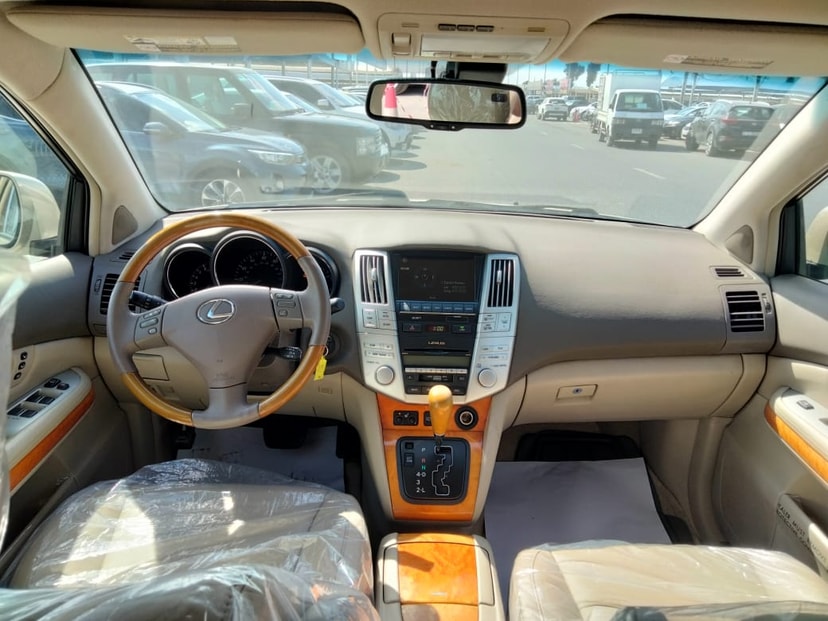 Cars for sale in uae Lexus RX