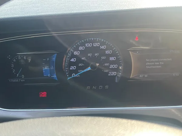 Cars for sale in uae Ford Taurus