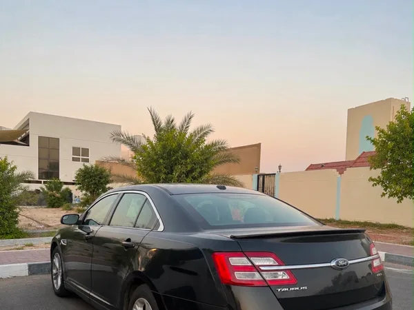Cars for sale in uae Ford Taurus