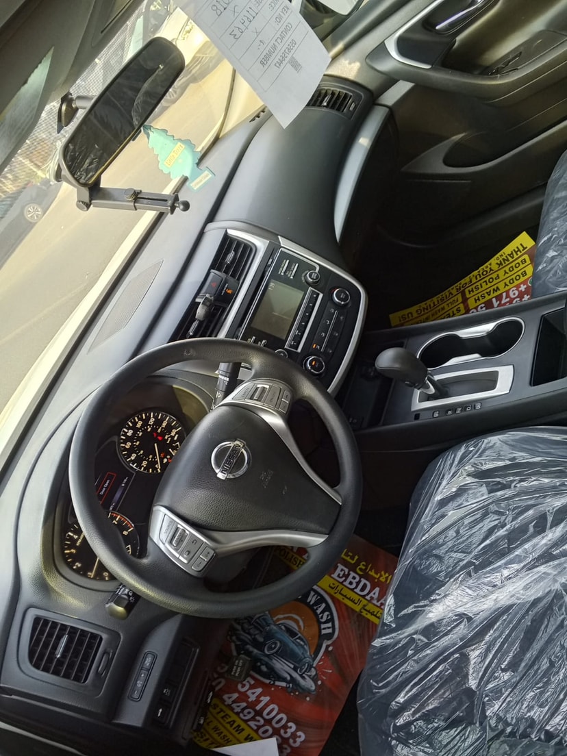 Cars for sale in uae Nissan Altima
