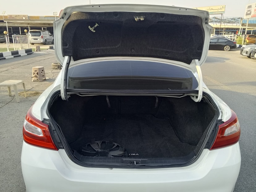 Cars for sale in uae Nissan Altima