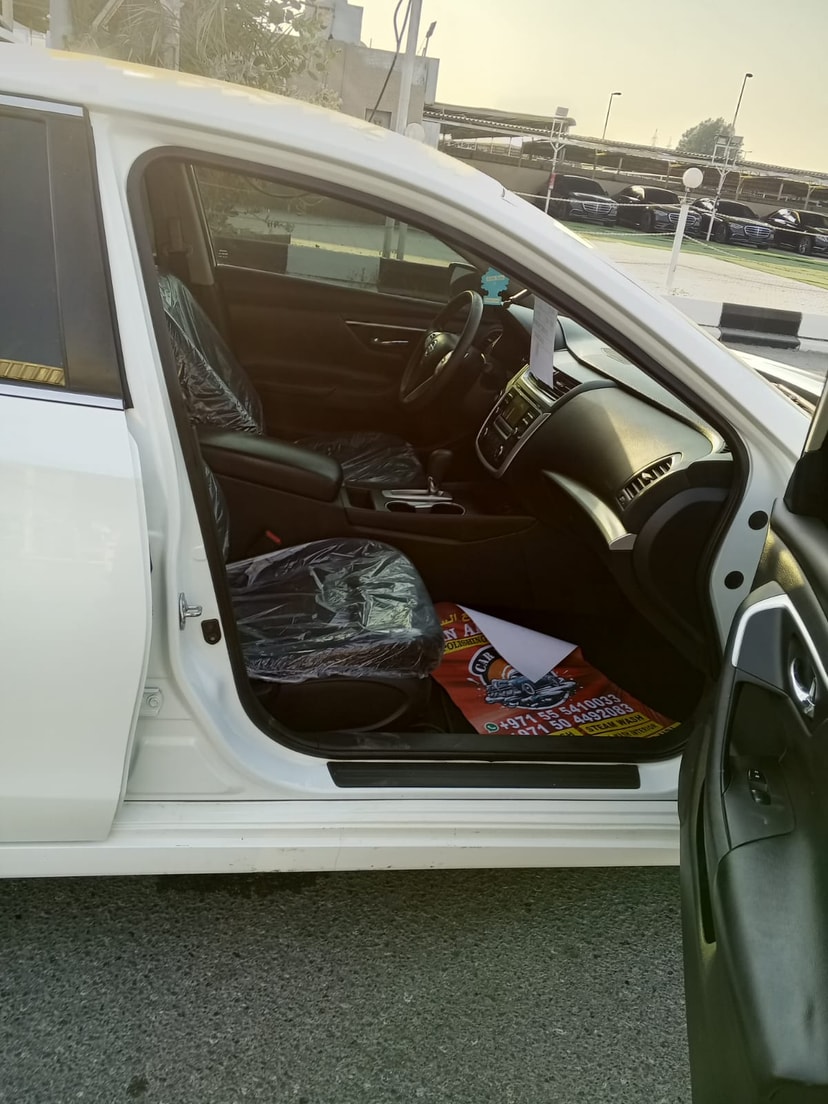 Cars for sale in uae Nissan Altima