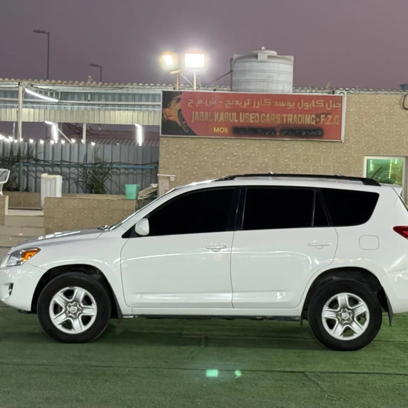 Cars for sale in uae Toyota Rav 4