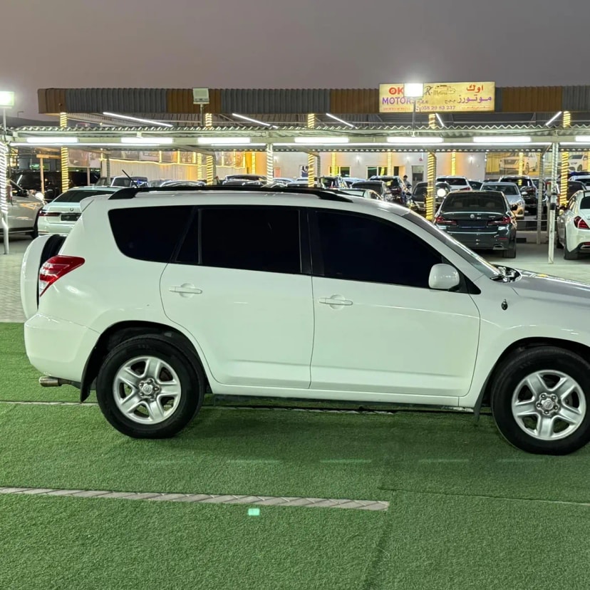 Cars for sale in uae Toyota Rav 4