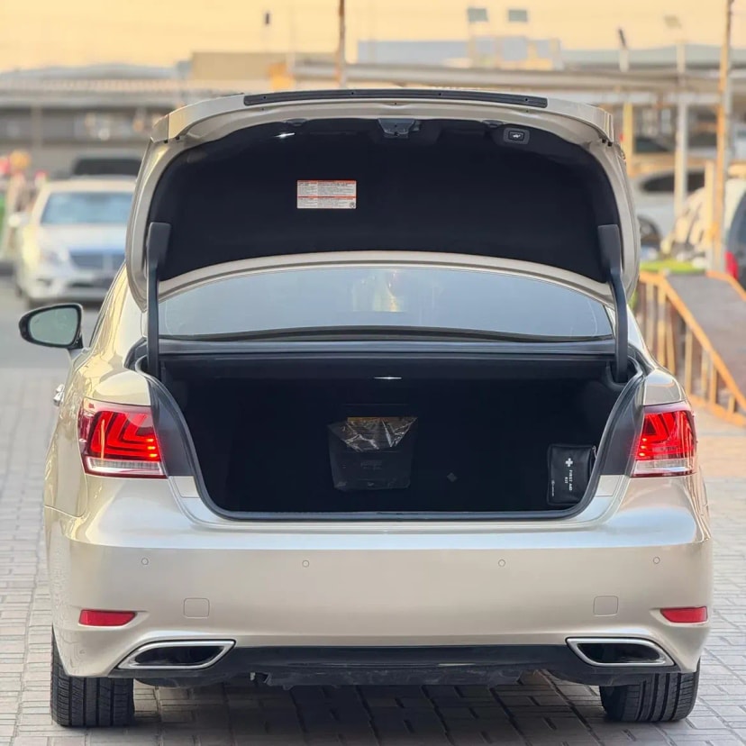 Cars for sale in uae Lexus LS-Series