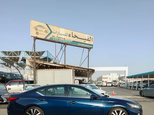 Cars for sale in uae Nissan Altima