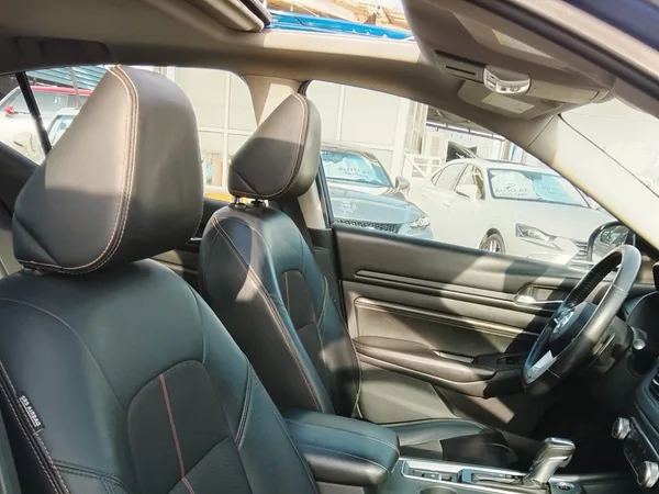Cars for sale in uae Nissan Altima