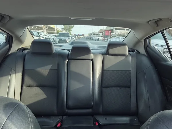 Cars for sale in uae Nissan Altima
