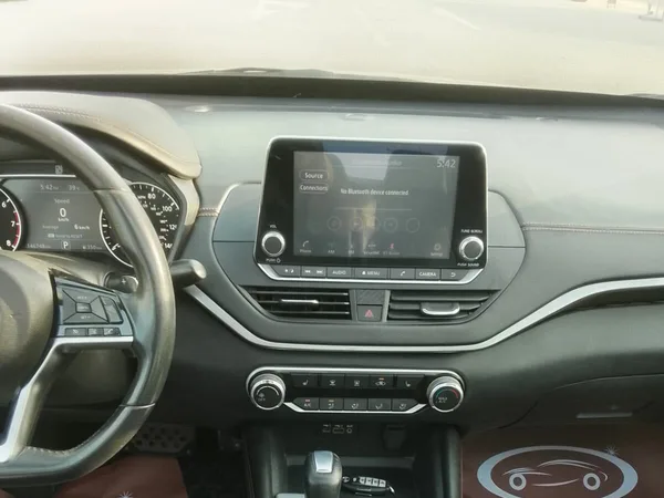 Cars for sale in uae Nissan Altima