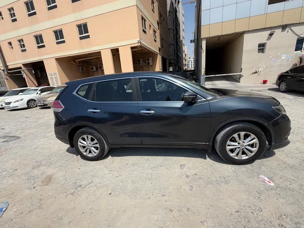 Cars for sale in uae Nissan X - Trail
