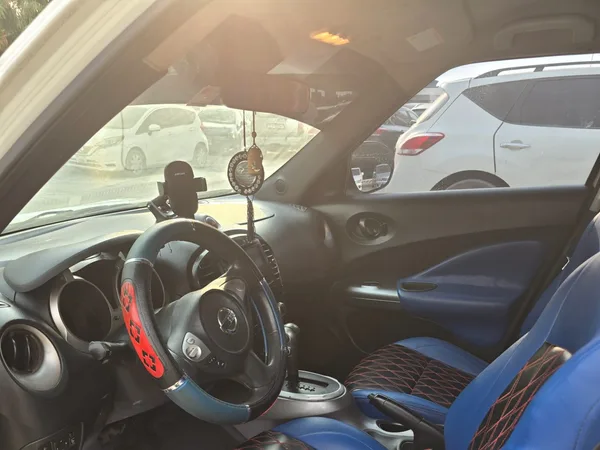 Cars for sale in uae Nissan Juke