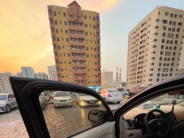 Cars for sale in uae Mitsubishi Outlander