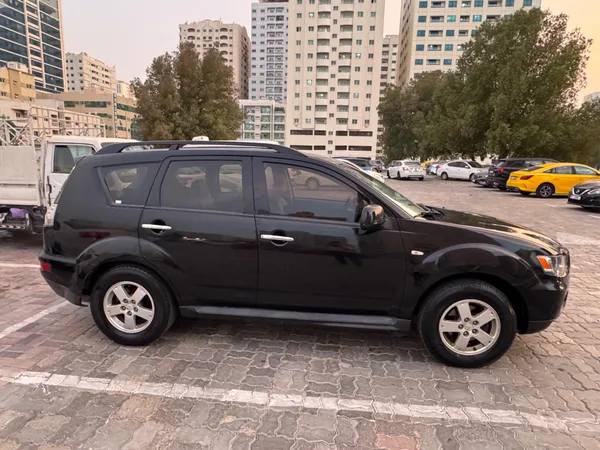 Cars for sale in uae Mitsubishi Outlander