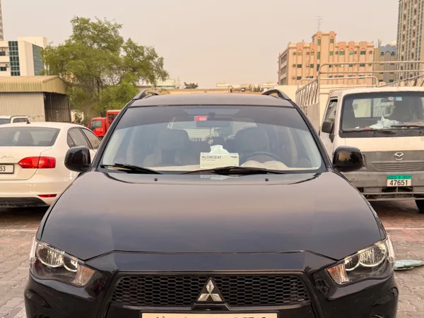 Cars for sale in uae Mitsubishi Outlander