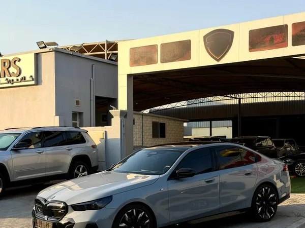 Cars for sale in uae BMW i5