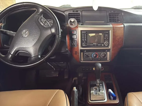 Cars for sale in uae Nissan Patrol