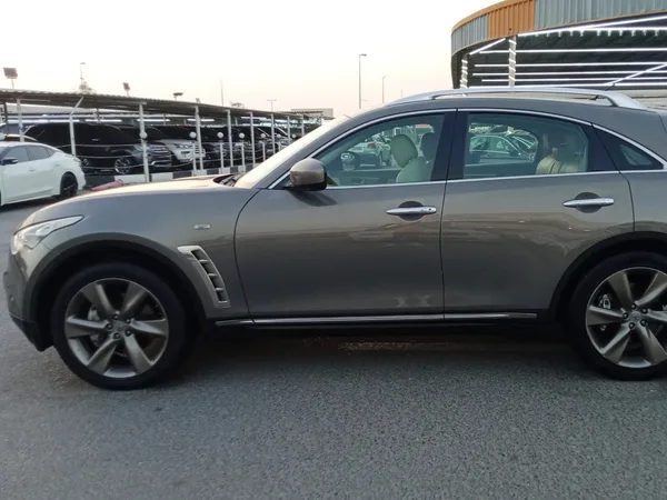 Cars for sale in uae Infiniti FX50