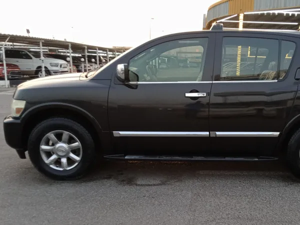 Cars for sale in uae Infiniti QX56