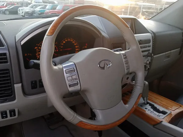 Cars for sale in uae Infiniti QX56
