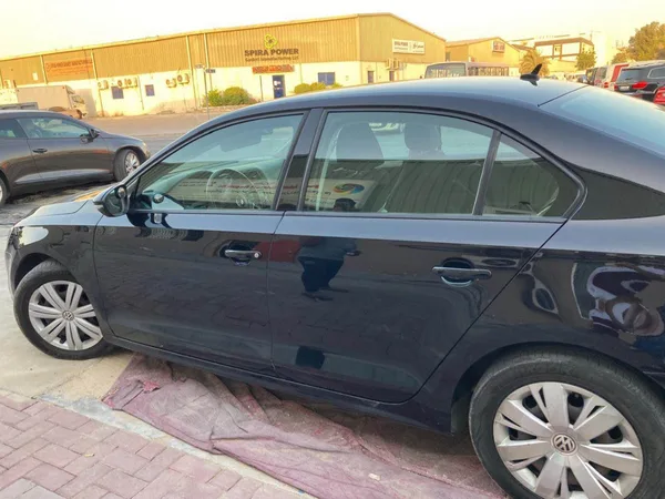 Cars for sale in uae Volkswagen Jetta