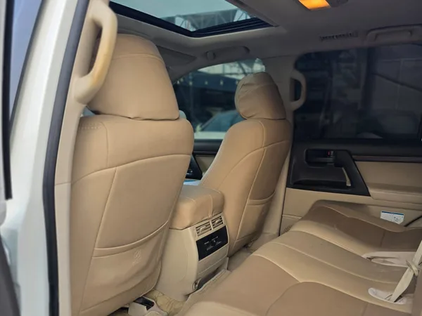 Cars for sale in uae Toyota Land Cruiser