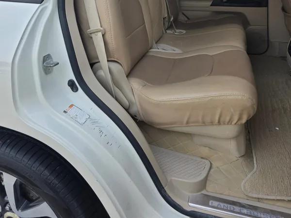 Cars for sale in uae Toyota Land Cruiser