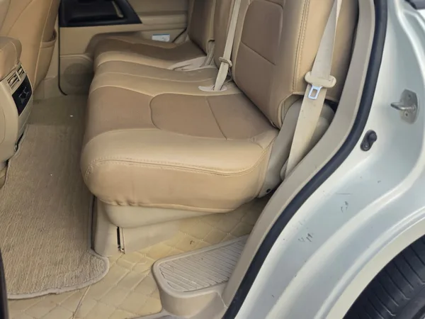 Cars for sale in uae Toyota Land Cruiser