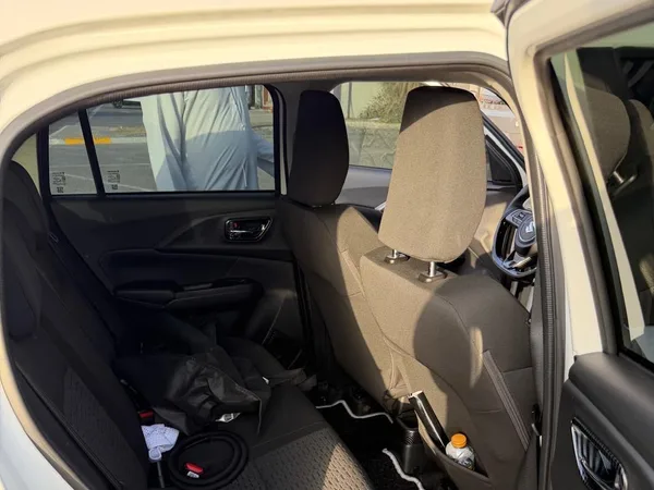 Cars for sale in uae Suzuki Swift