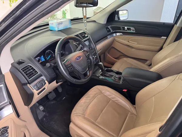 Cars for sale in uae Ford Explorer