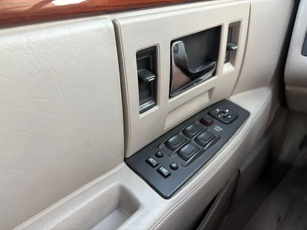 Cars for sale in uae Cadillac STS/Seville