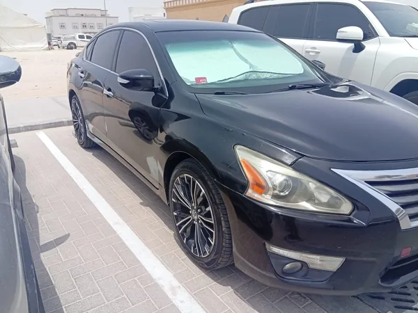 Cars for sale in uae Nissan Altima