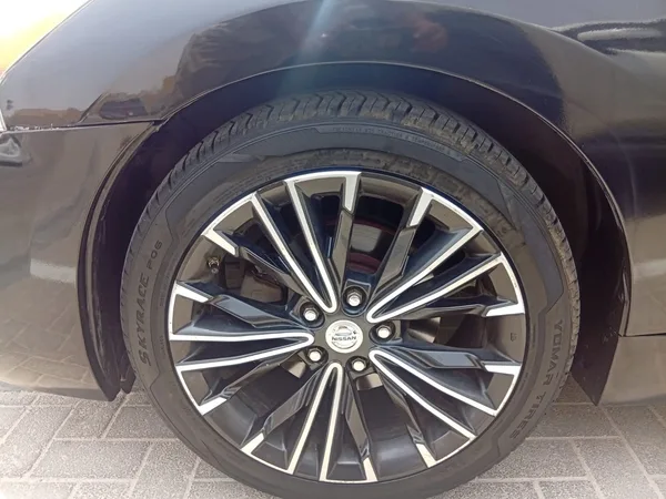 Cars for sale in uae Nissan Altima