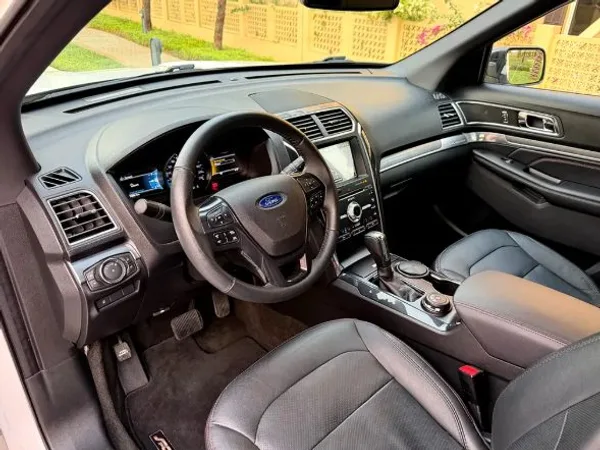 Cars for sale in uae Ford Explorer