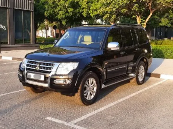 Cars for sale in uae Mitsubishi Pajero