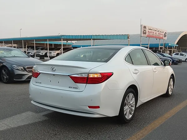 Cars for sale in uae Lexus ES