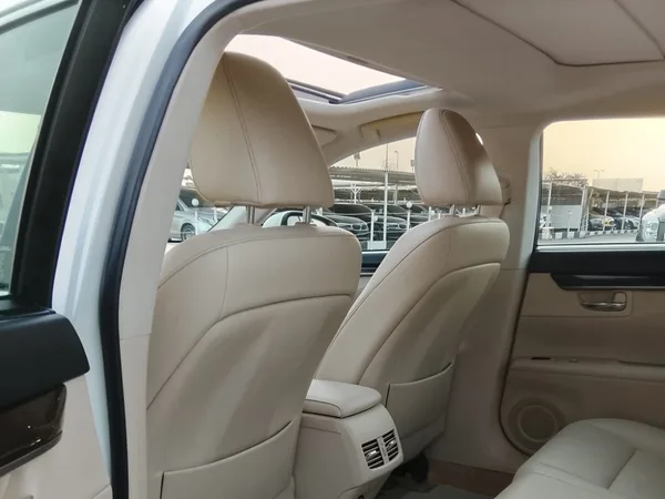 Cars for sale in uae Lexus ES